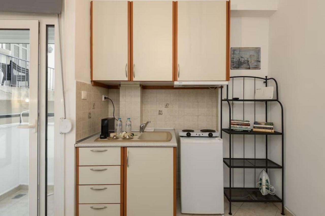 Central Studio! Fiber Wifi, Ac, Private, Self Check-In! Salonicco Esterno foto
