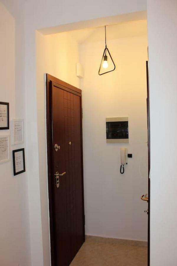 Central Studio! Fiber Wifi, Ac, Private, Self Check-In! Salonicco Esterno foto